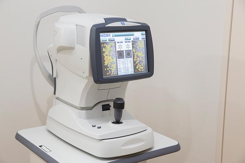 スぺキュラ（角膜内皮顕微鏡検査）